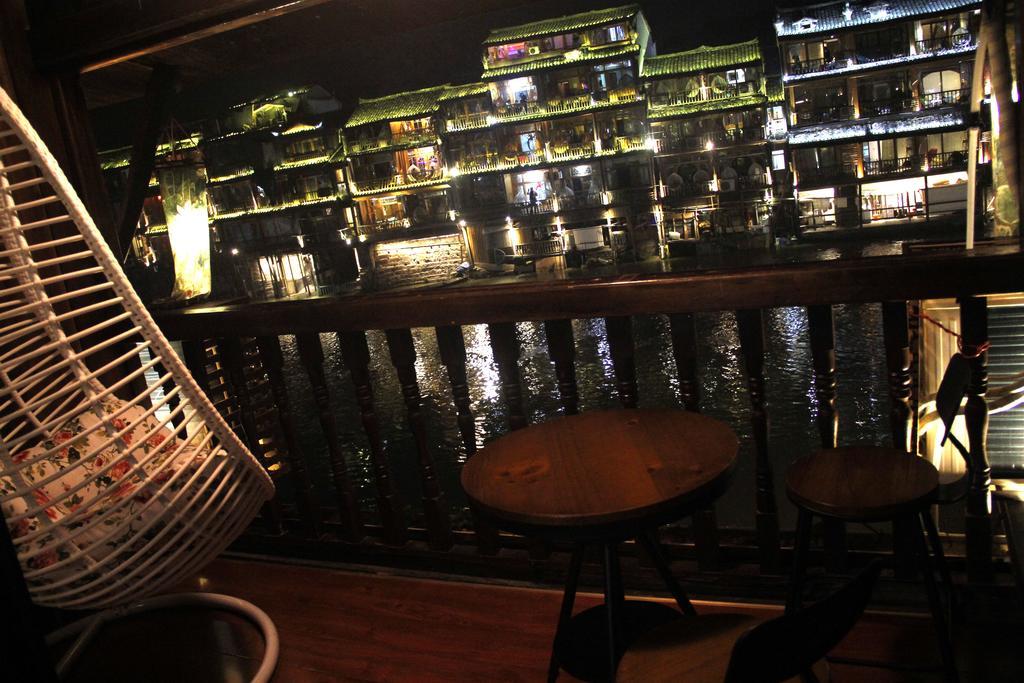 Fenghuang 1St Apartment Εξωτερικό φωτογραφία